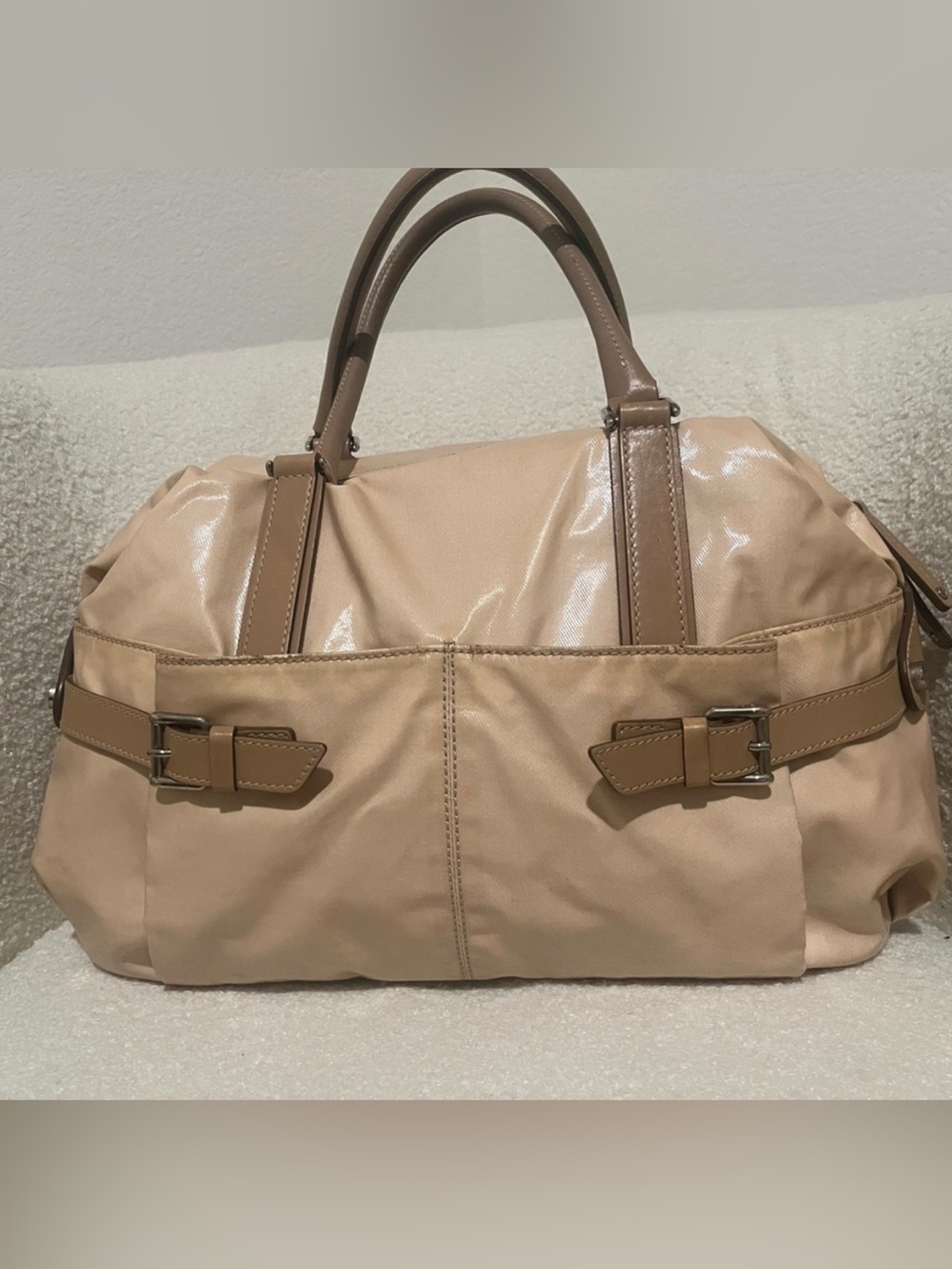 TOD’S Pale Beige Duffle Style with Leather Trim